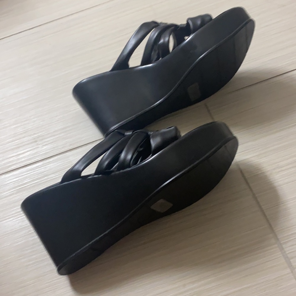 Black Wedges - Picture 3 of 4